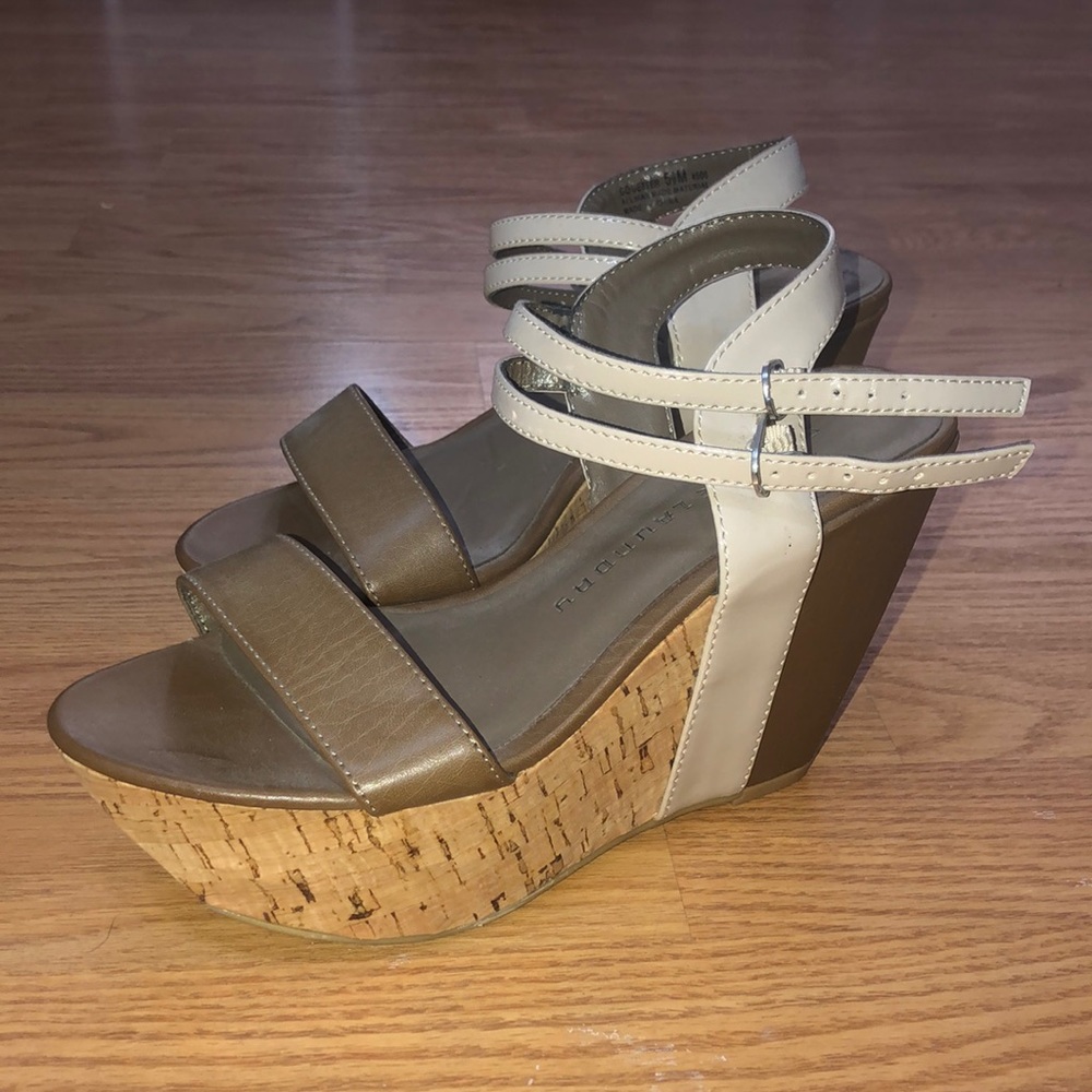 Chinese laundry strappy wedges